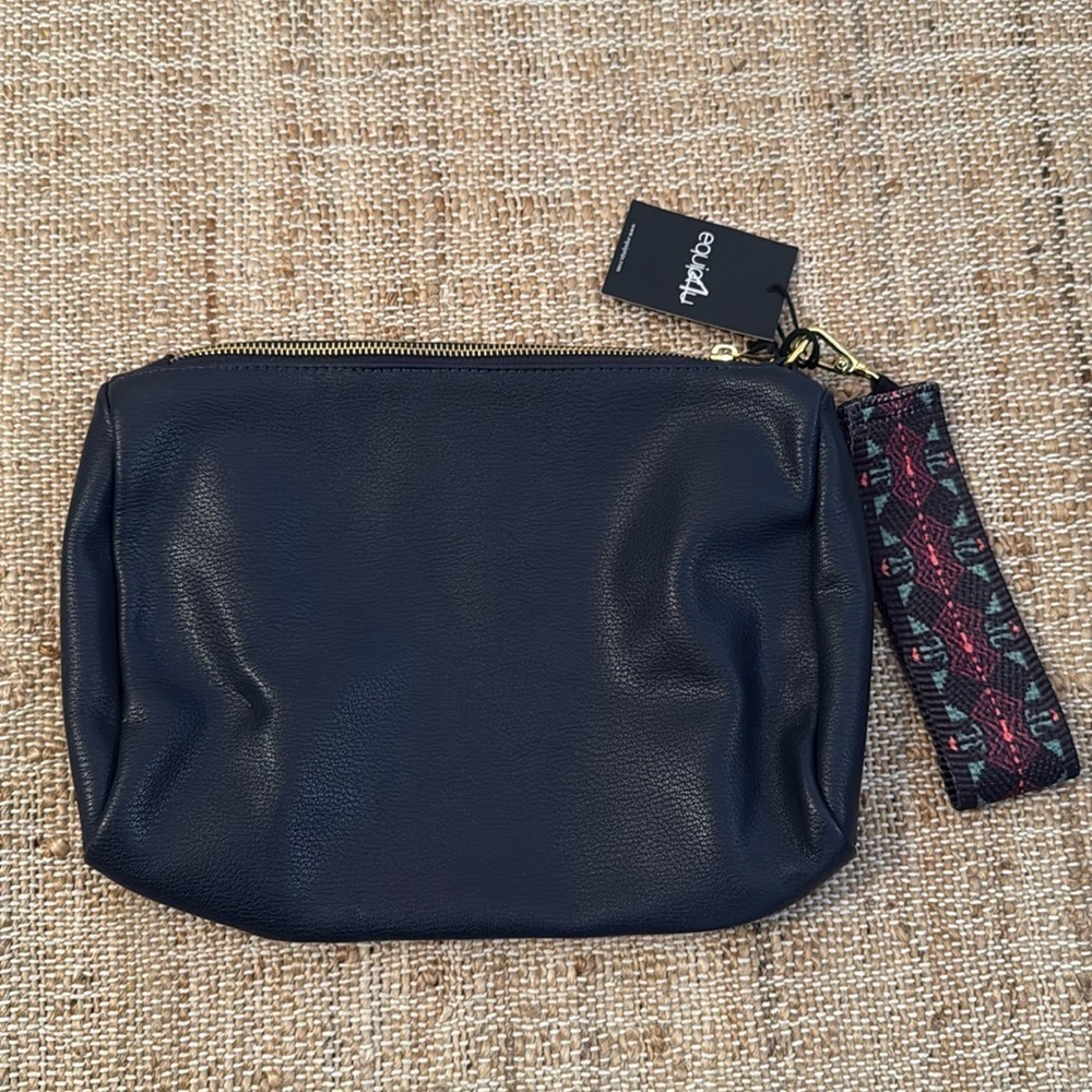 Equipt4u for women Wristlet Clutch Purse NWT NEW